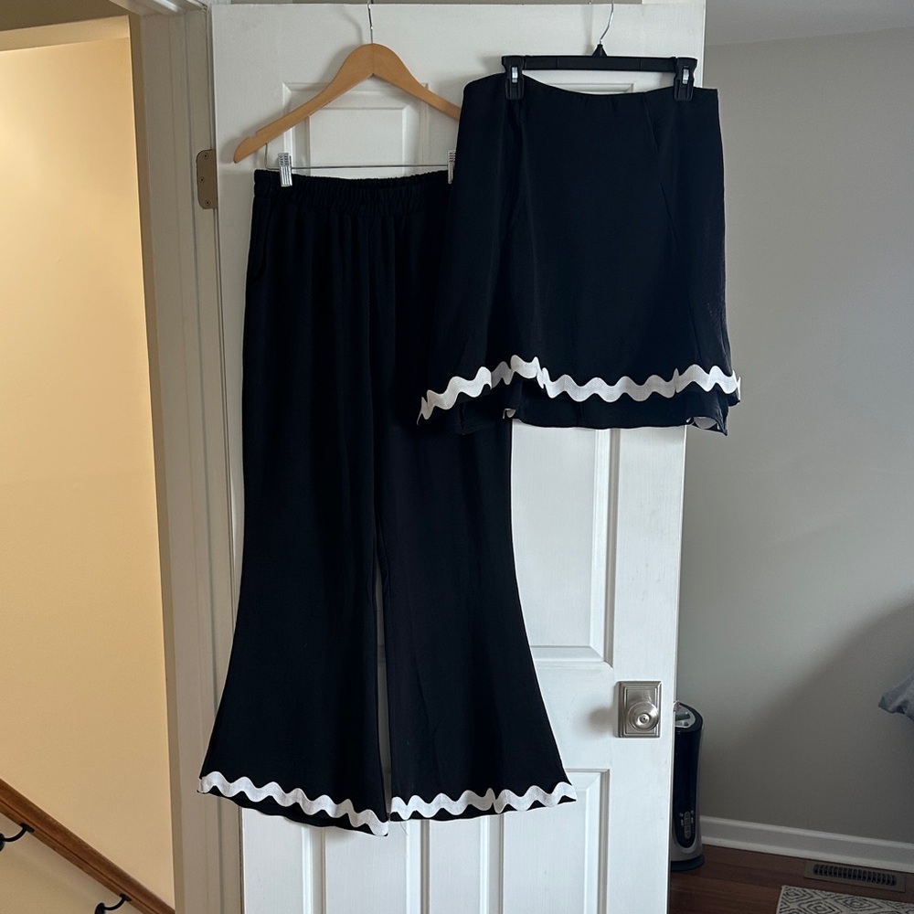 Black and White Zigzag Trim Bell Pants and strapless top Set